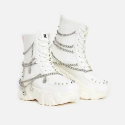 Boned Catch White Mystic Charm Boots